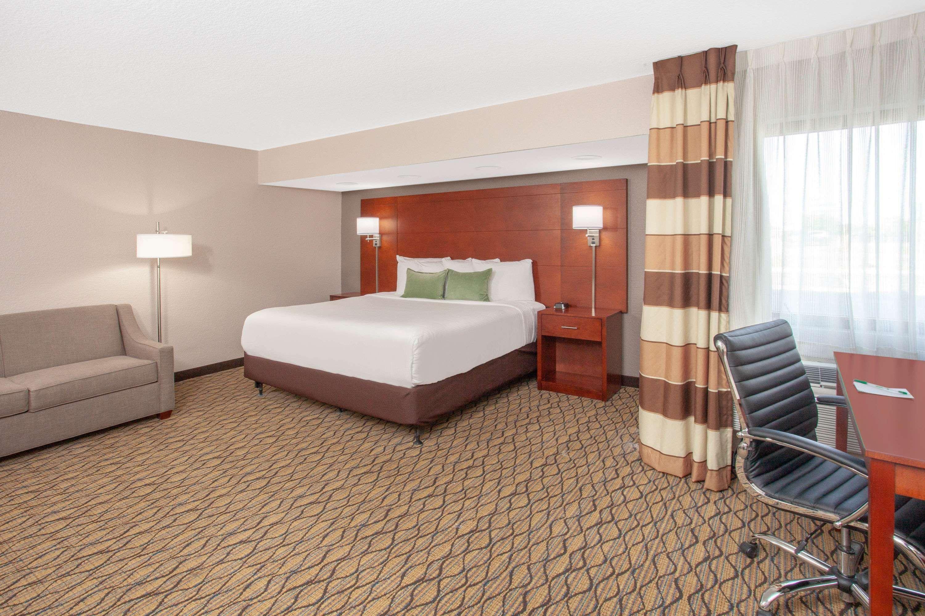 Wyndham Garden Fort Wayne Buitenkant foto