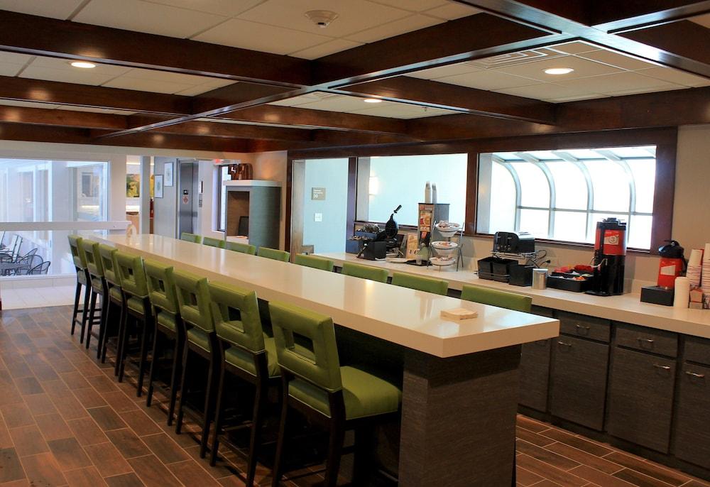 Wyndham Garden Fort Wayne Buitenkant foto