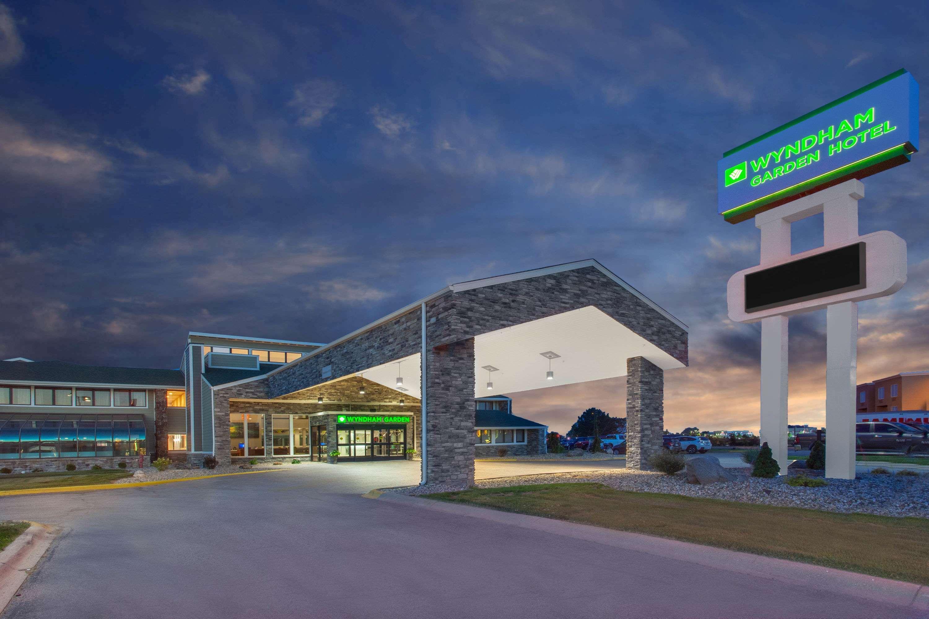 Wyndham Garden Fort Wayne Buitenkant foto